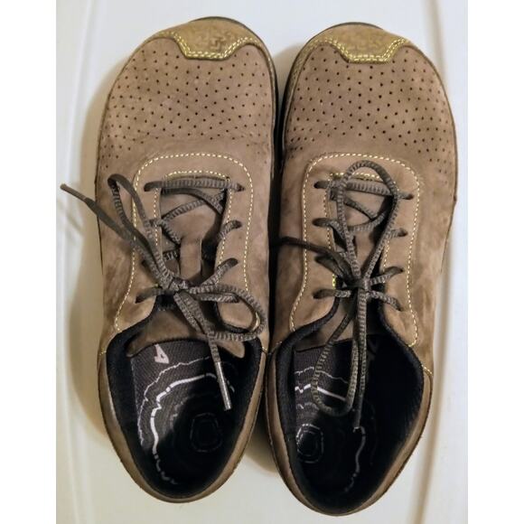 Altra Women’s Running Shoes 8.5 • Zero Drop • FootShape Leather Natural Sneakers - Picture 1 of 8